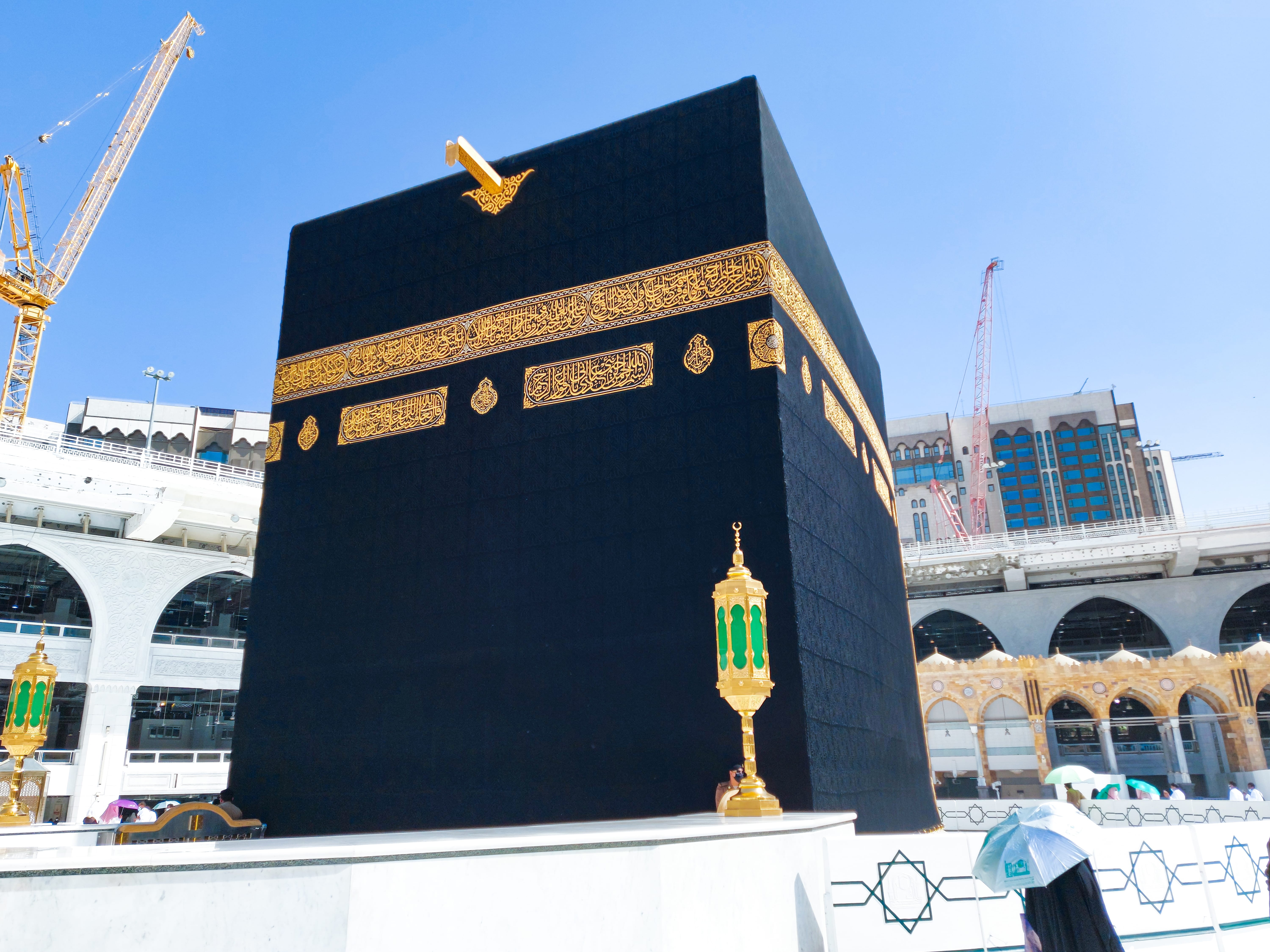 Ramadan Umrah Packages Ramadan Umrah Packages 7 Nights 3 Star Ramadan Umrah Package Pilgrims enjoying their 7 Nights 3 Star Ramadan Umrah Package near Masjid al-Haram in Makkah