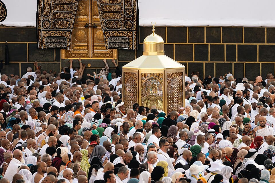 Perform Umrah 2026